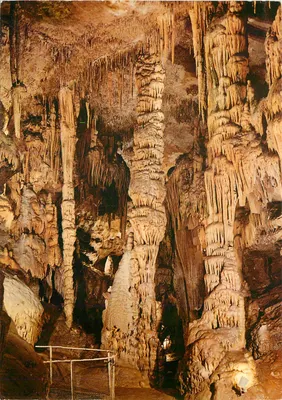 Gruta de Presque — As Colunas de Hércules — Edições do Castellet