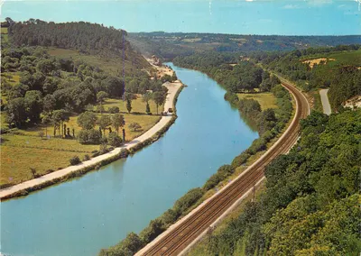 Vale da Vilaine — vista aérea do canal e das vias férreas — Edições Artaud & Cie