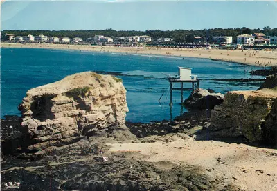 Plage de Vallière — Rochers de Vallière — Éditions Diplôme