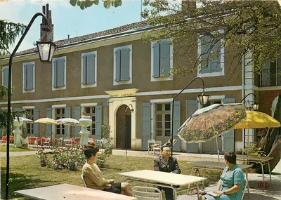 Castelo de Lapetraide — terraço — Sociedade das Cartas Romana, Albi