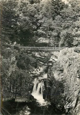 Cachoeira de Saint-Amé — Arredores de Remiremont — Estel
