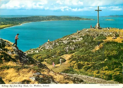 Killiney Bay vista de Bray Head, Condado de Wicklow, Irlanda — Fotografia colorida por John Hinde, F.R.P.S.