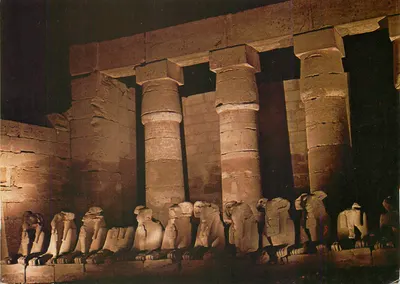 Karnak — Avenida dos Esfinges iluminada à noite — n° 5171