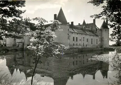Castelo de Plessis-Bourré — Fachadas Norte e Oeste — Foto Evens, Anjou