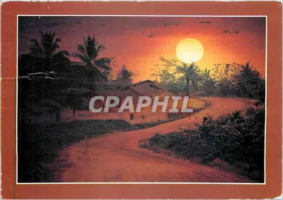 Sol nascente sobre uma aldeia da Nyanga — Imagens do Gabão — Edição Africa 1