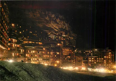 Avoriaz (Haute-Savoie) — Fantasmagoria da noite sobre a estação — Les Éditions Film Production