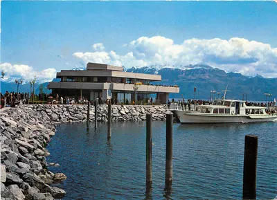 Lago Léman — Vista do cais e do edifício moderno em Lausanne-Ouchy — Edição Perrochet