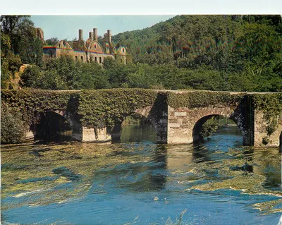Ponte antigo e ruínas da Abadia de Bon-Repos — Gouarec, 22570 — Edições 'Jack' Brezagne