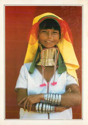 Mulher Loi-Kaw — Birmanesa — editor E.A. Théon-Neuves, n° XVI-B1