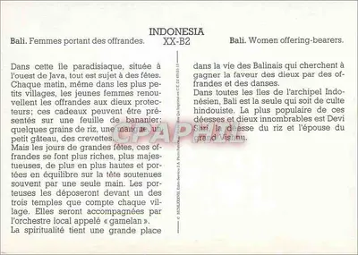 Bali. Mulheres carregando oferendas — Indonesia XX-B2 — Editora — Verso