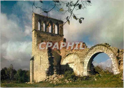 Ruínas da antiga igreja de Saint-Geniez-Ô-Merle — La Corrèze turística — Éditions de Larrieu