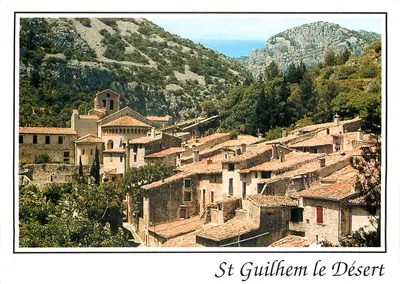 St Guilhem le Désert — aldeia medieval encaixada — Edição Magna