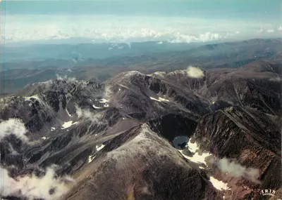 O maciço do CANIGOU — (Altitude 2785 m.) visto do céu — IRIS, série A 66/115