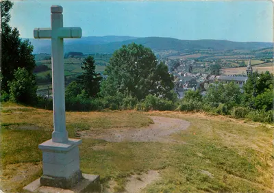 Château-Chinon (Nièvre) — Vista geral tirada do Calvaire — Éditions Nivernaises