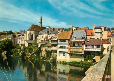 Argenton-sur-Creuse — Velhas casas — IRIS