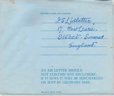 공중우편 카드에 있는 천사 — 출판사 'BY AIRMAIL AIR LETTER' — 서머셋, 1965년 11월 20일 — 뒷면