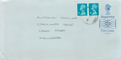 Carta postal enviada ao Consulado Australiano em Manchester — Royal Mail First Class