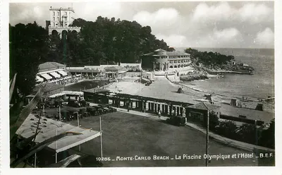 Praia de Monte-Carlo — A Piscina Olímpica e o Hotel — B.E.F.
