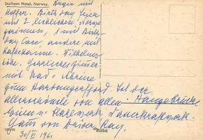 Stalheim Hotel, Norwegia — wnętrze z kominkiem — wydawca Mittlot, n° 1256/22 — Rewers