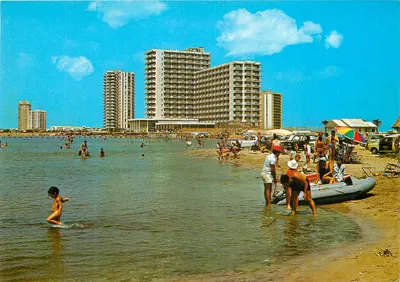 Hotel Cavanna e praia — La Manga del Mar Menor (Murcia) — Edições ARRIIBAS