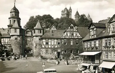 Braunfels a. d. Lahn — Praça do Mercado com Entrada do Castelo — Schlele Fotografia, Nr. 480a