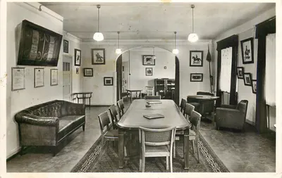 Sala de honra — 12º Regimento de Cavalaria — editor desconhecido, número de série não visível