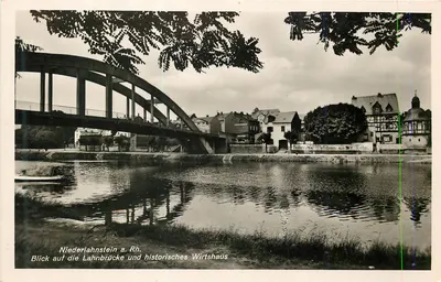 Niederlahnstein a. Rh. — Vista sobre a Ponte Lahn e sobre a casa histórica — Verlag Schöning & Co., Lübeck Nr. 832