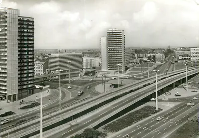 Halle (Saale) — Ernst-Thälmann-Platz — Planet-Verlag Berlin, A 4/76