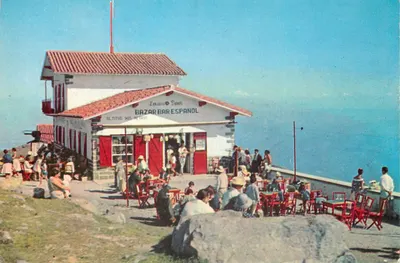 Monte Larun — Restaurante espanhol a 905 m — Edições Espanholas Alba
