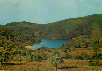 Przełęcz Ibardin — Jezioro górskie — Wydawca Fournier, Vitoria