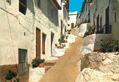 La Hoz (Oliva) — rua típica — GARCIA GARRAELL & CIA. n°3