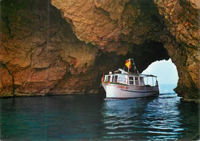 Gruta da Foradada — Excursão de barco — Costa Brava, Espanha