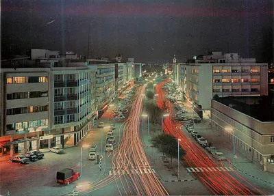 Fahad Salim Street — Kuwait — editor: Ministério do Comércio & da Indústria