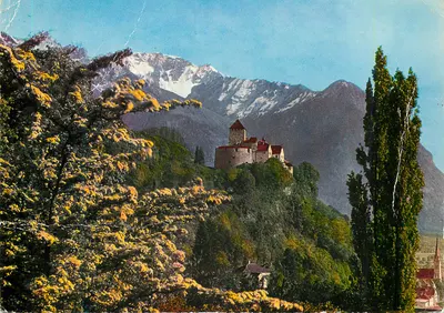 Castelo de Vaduz — Príncipado de Liechtenstein — Photo-Postale