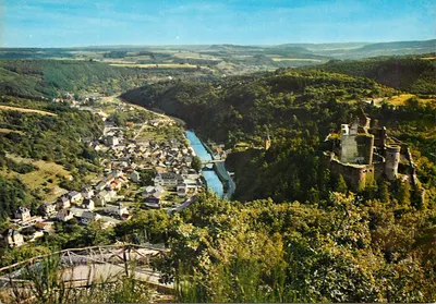 Vianden — vista panorâmica com castelo e aldeia — Edições S. Meuse