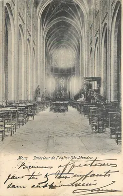 Interior da Igreja de Santa Waudru — editor não identificado, número de série não visível