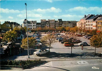 Bilhete postal antigo Bastogne place general auliffe