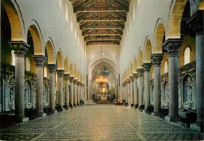 Messina - Interior da Catedral - Origem 1140 — Ed. Sicilia Folklore, Piazza Duomo 14