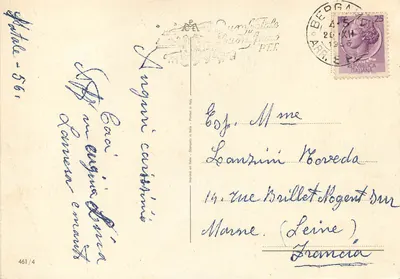 Dziecko z koszem prezentów — dekor z hortensji i błękitnych motylków — wydawca włoski, nr 461/4 — Rewers