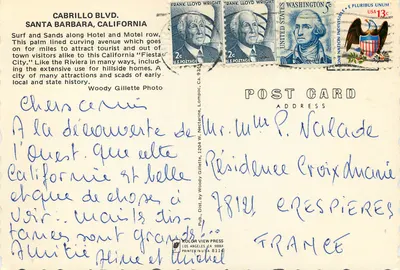 Santa Barbara — widok z Cabrillo Blvd. z basenem i palmami — Woody Gillette Photo — Rewers