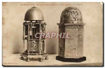 Museu de Lyon — Relógios com as armas da Lorena, assinados por Guy Rumoulli, em Abbeville