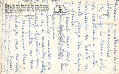 Missão San Juan Capistrano — Pátio interno com fonte — editor Mike Roberts, Berkeley, Califórnia — Verso
