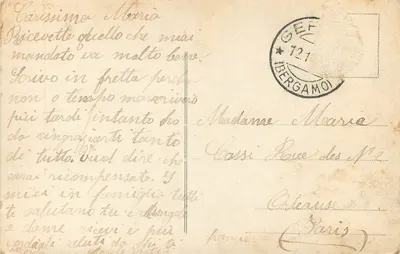 Dziecko siedzące — zdjęcie z warsztatu — wydawca VAT n°4186 — Rewers