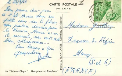The "Morne-Plage" — Bangalow and Rondavel — Photo E. JEAN-LOUIS (FRANCE) — Back