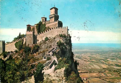 Castelo de Montegiordano — San Marino — editor desconhecido