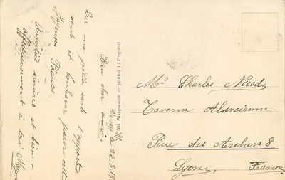 Mulher segurando um cesto de ovos — Felizes Páscoas — Helvetia — Verso