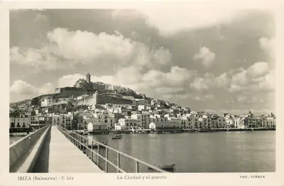 Ibiza (Balears) - 6 bis — A Cidade e o porto — Fot. Viñets