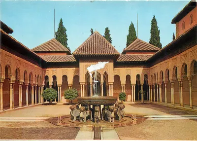 Alhambra - Patio de los Leones — Série 45, n° 19 — éditeur Zerkowitz, Barcelone
