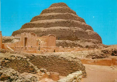 Sakkara — Pirâmide de degraus de Zoser — Egito