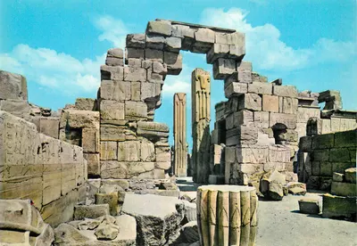 Karnak - Templo de Amon — Pilares Heraldicos — Editor Lehner & Landrock, n° 617